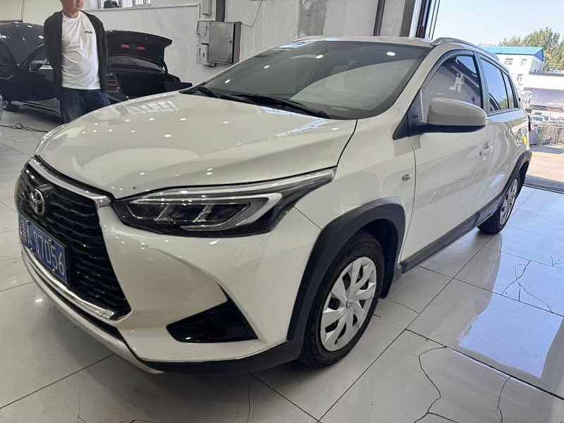 Toyota Yaris L